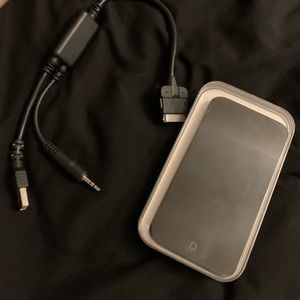 iPod Touch black and white colors